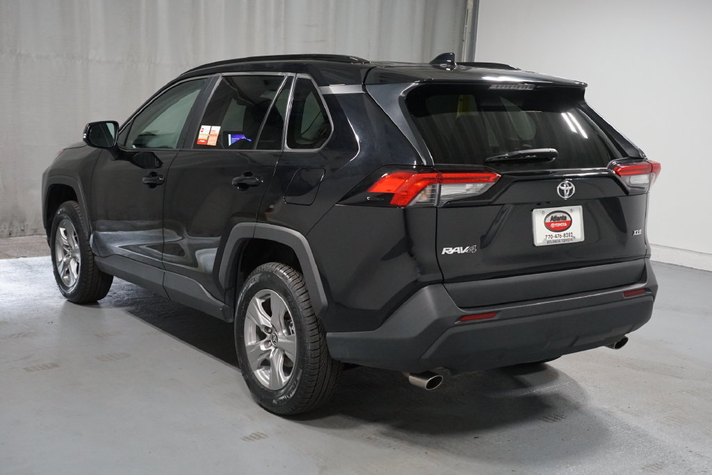 Certified 2025 Toyota RAV4 XLE FWD image 6