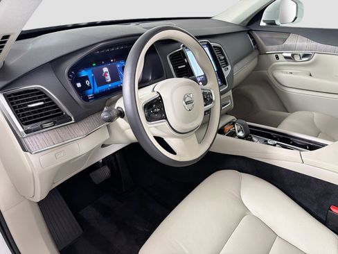 Used 2023 Volvo XC90 B6 Plus w/ Protection Package Premier image 10