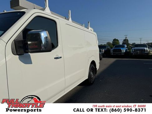 Used 2017 Nissan NV 3500 SL image 5