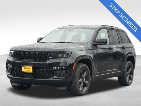 New 2025 Jeep Grand Cherokee Limited w/ Black Appearance Package AWD/4WD image 3