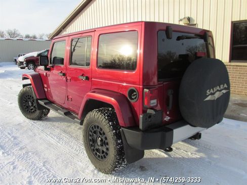 Used 2013 Jeep Wrangler Unlimited Sahara w/ Connectivity Group image 5
