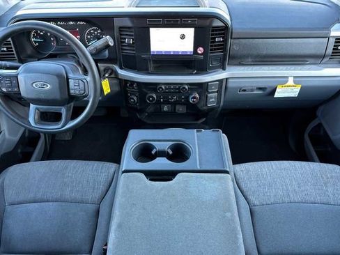 Used 2024 Ford F250 XLT image 5