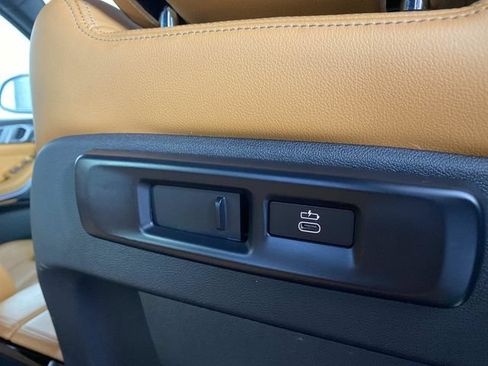 Used 2019 BMW X5 xDrive40i AWD/4WD image 14