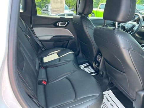 Used 2024 Jeep Compass Limited image 28