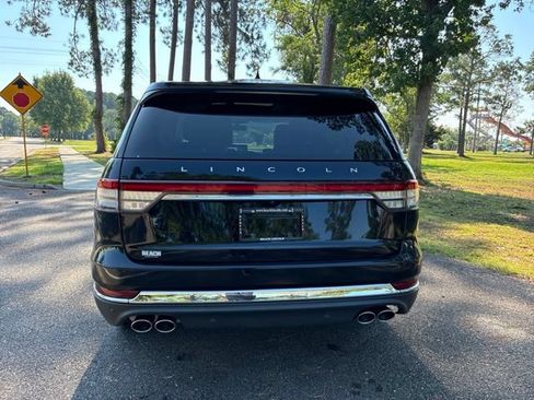 Certified 2024 Lincoln Aviator Reserve AWD/4WD image 4