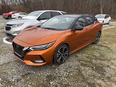 Used 2022 Nissan Sentra SR w/ SR Premium Package image 1