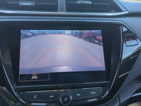 Certified 2022 Chevrolet TrailBlazer RS w/ Technology Package AWD/4WD image 19