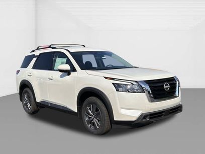 Used 2024 Nissan Pathfinder SV