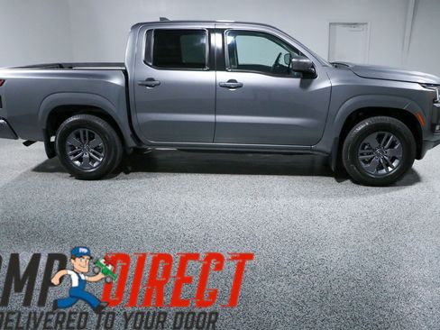 Used 2025 Nissan Frontier SV w/ SV Convenience Package RWD image 6