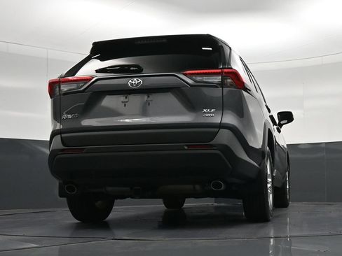 Used 2021 Toyota RAV4 XLE AWD/4WD image 26