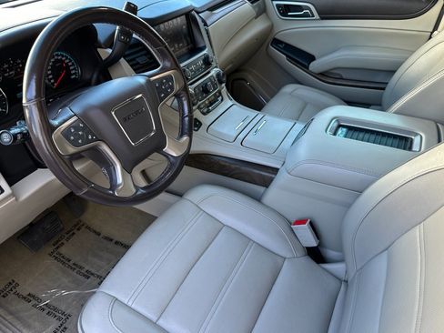 Used 2018 GMC Yukon Denali w/ Denali Ultimate Package image 10