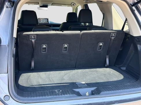 Used 2025 Honda Pilot EX-L image 32