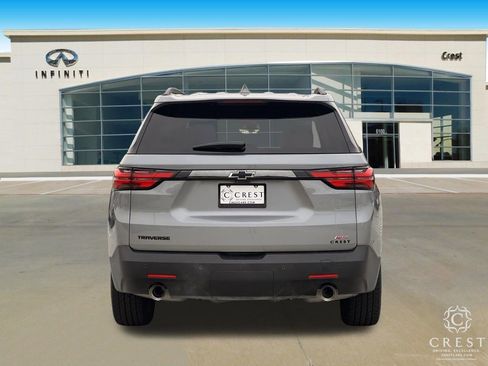 Used 2023 Chevrolet Traverse RS image 4