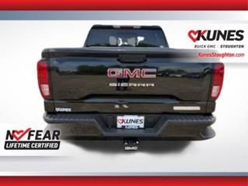 Used 2026 GMC Sierra 1500 Elevation w/ Elevation Premium Package AWD/4WD image 9