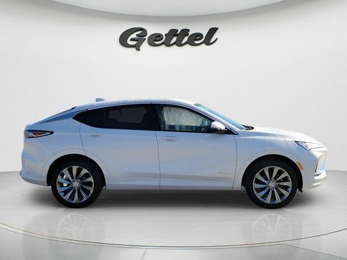New 2026 Buick Envista Avenir FWD image 3