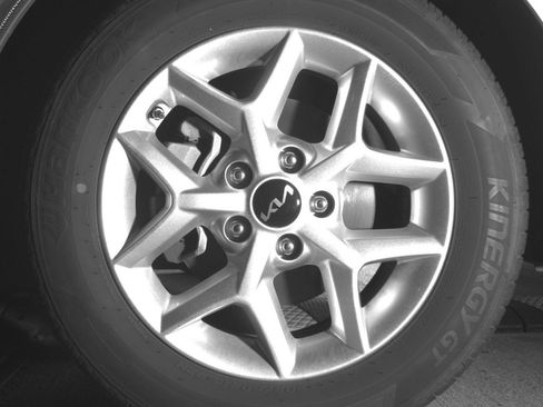 Used 2025 Kia Soul LX w/ LX Technology Package image 12