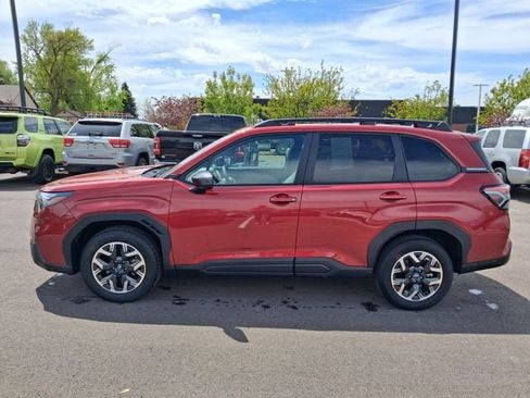 Used 2026 Subaru Forester Premium AWD/4WD image 6
