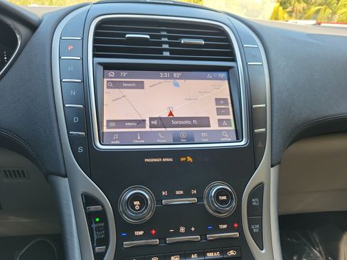 Used 2020 Lincoln Nautilus FWD w/ Equipment Group 101A image 23