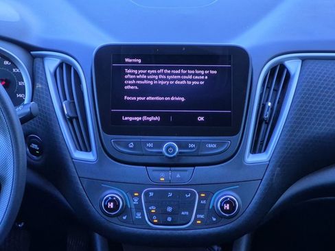 Used 2024 Chevrolet Malibu LT image 9