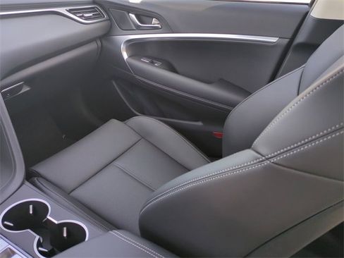 New 2026 Genesis G70 2.5T image 15