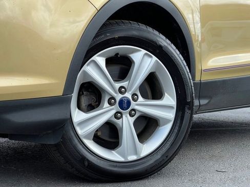 Used 2014 Ford Escape SE AWD/4WD image 2