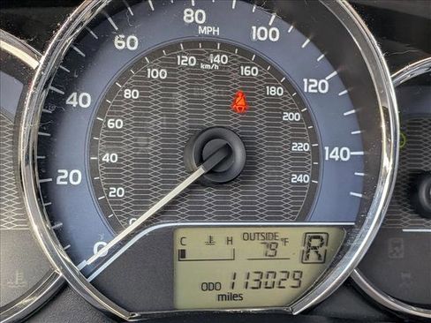 Used 2015 Toyota Corolla LE image 5