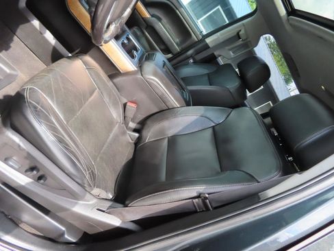 Used 2019 Chevrolet Silverado 3500 LTZ w/ Duramax Plus Package AWD/4WD image 30