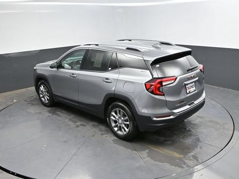 Used 2024 GMC Terrain SLT FWD image 29