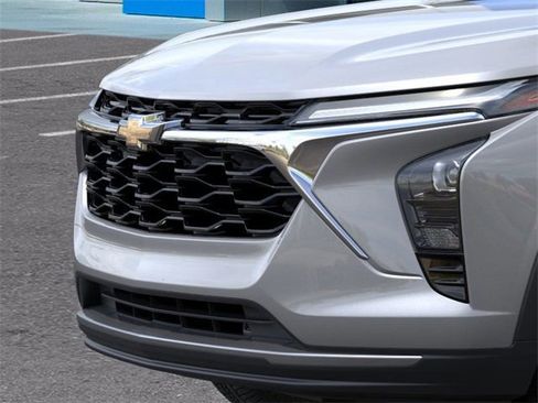 New 2026 Chevrolet Trax LT w/ Driver Confidence Package image 13