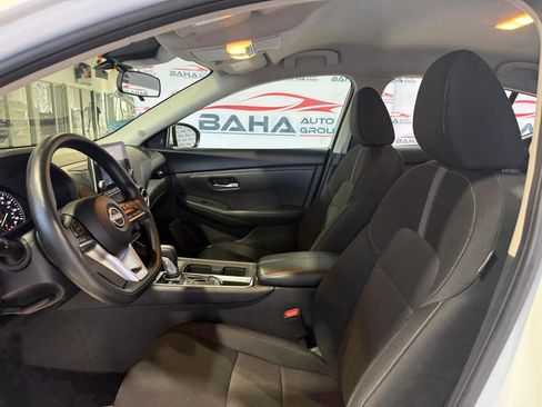 Used 2025 Nissan Sentra SV image 30