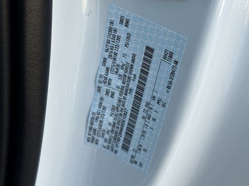 New 2025 Ford F250 XLT w/ F-250 >10K GVWR Package image 30