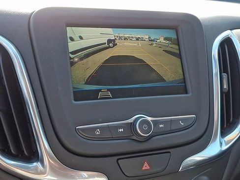 Used 2019 Chevrolet Equinox LT AWD/4WD image 29
