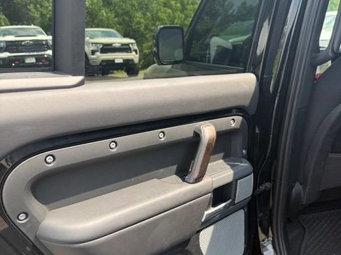 Used 2024 Land Rover Defender 130 X AWD/4WD image 21