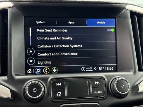 Used 2023 GMC Terrain SLT image 33