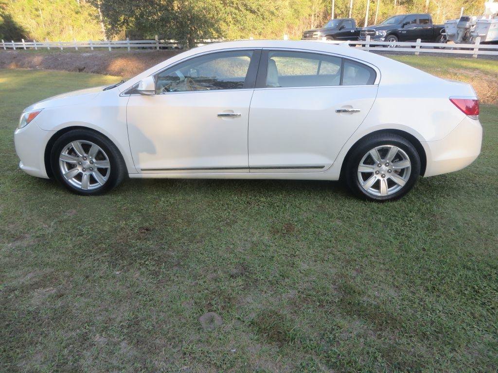 Used 2010 Buick LaCrosse CXL FWD image 1