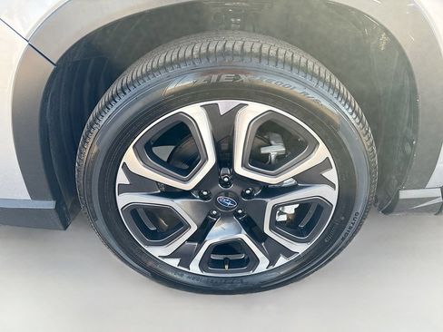 Used 2024 Subaru Ascent Touring AWD/4WD image 34