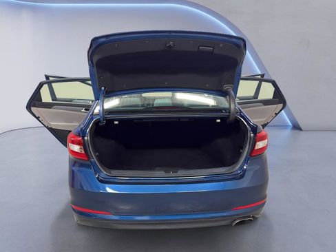 Used 2017 Hyundai Sonata SE w/ Cargo Package image 12