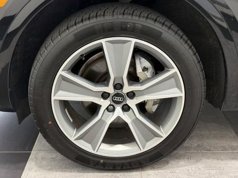 Used 2019 Audi Q5 Prestige w/ Prestige Package AWD/4WD image 6