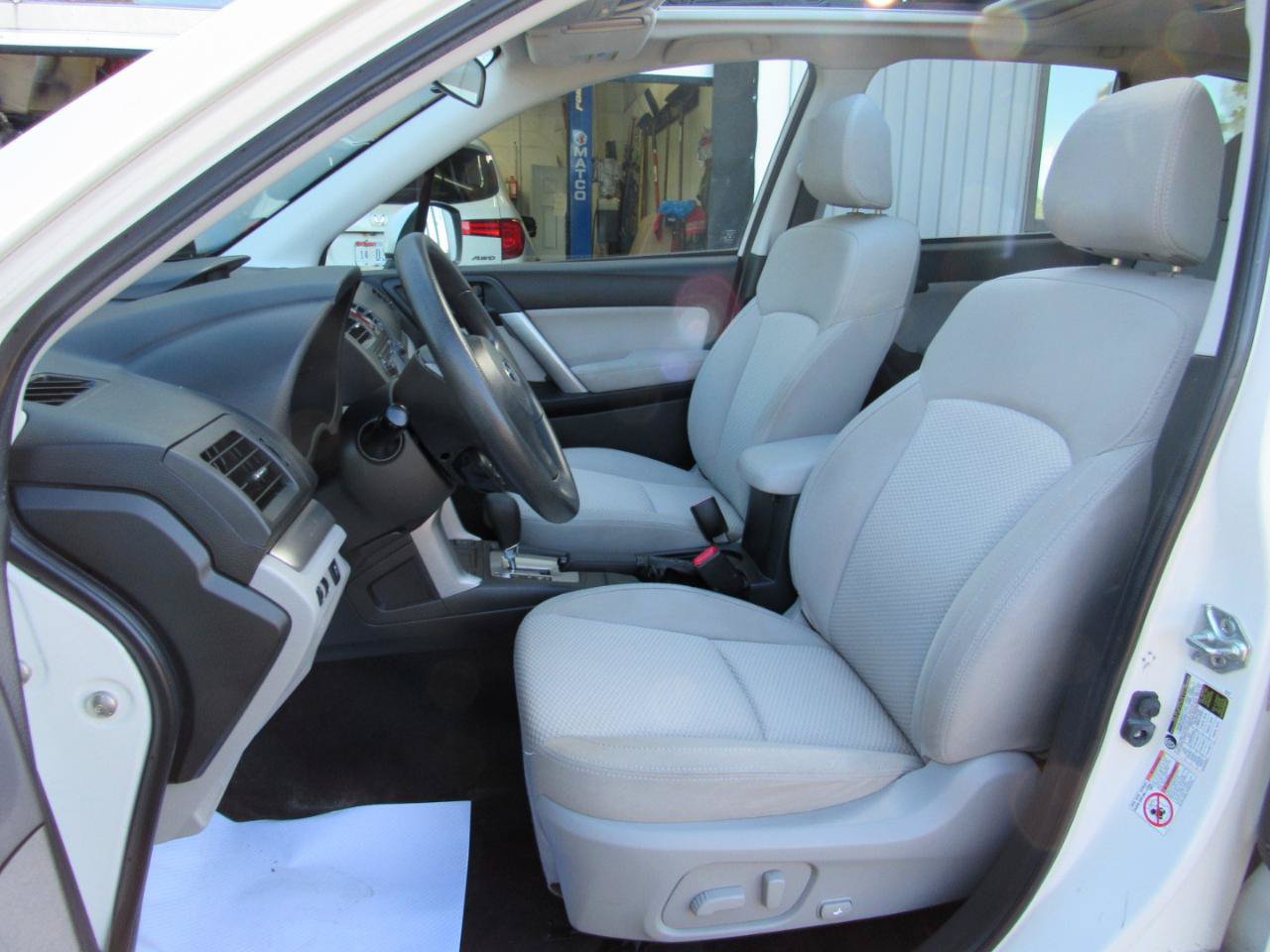 Used 2015 Subaru Forester 2.5i Premium w/ Protection Package #1 AWD/4WD image 5