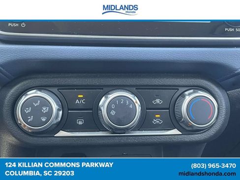 Used 2025 Nissan Versa SV FWD image 25