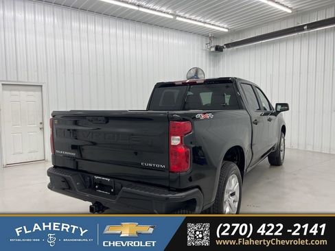 New 2025 Chevrolet Silverado 1500 Custom image 3