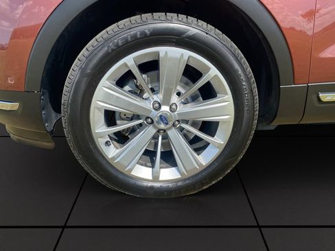 Used 2018 Ford Explorer Limited w/ Equipment Group 301A AWD/4WD image 44