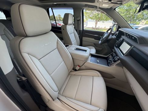 Certified 2023 GMC Yukon Denali AWD/4WD image 29