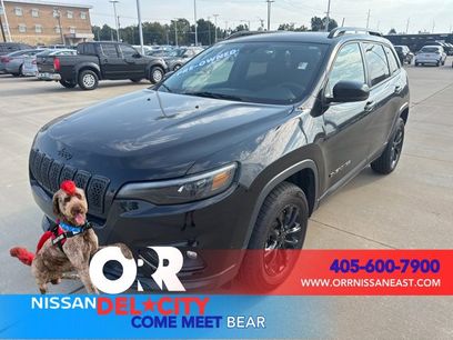 Used 2023 Jeep Cherokee Altitude Lux
