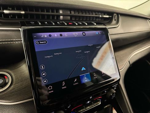 Used 2021 Jeep Grand Cherokee L Limited image 27