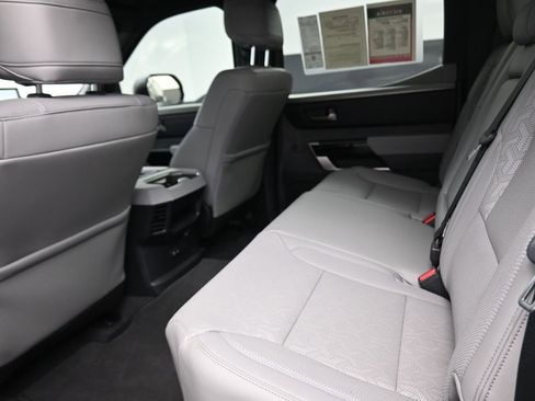 Used 2025 Toyota Tundra Limited image 15