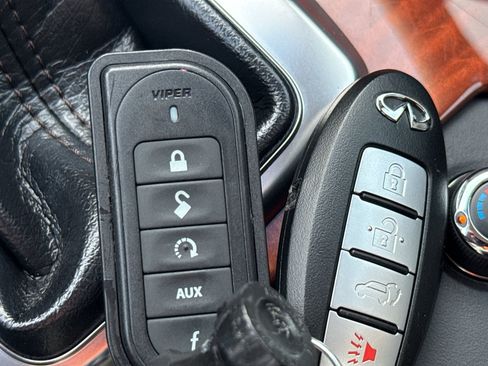 Used 2013 INFINITI FX37 AWD w/ Premium Pkg image 37