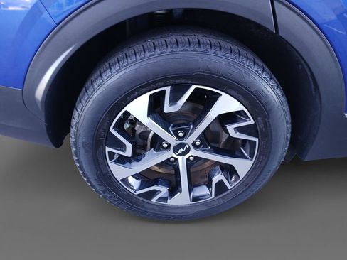 Used 2023 Kia Sportage EX image 10