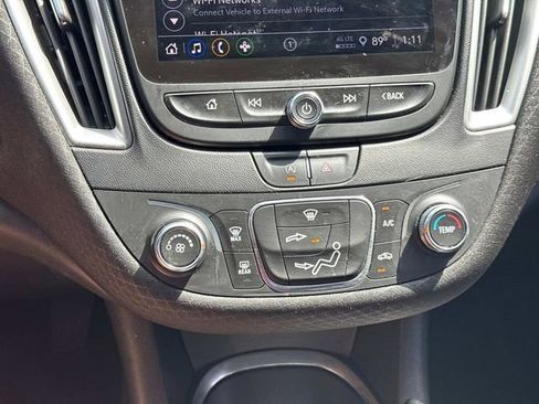 Used 2022 Chevrolet Malibu LS FWD image 30