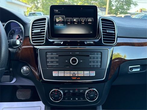 Used 2018 Mercedes-Benz GLS 450 4MATIC image 15